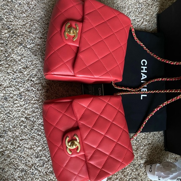 SOLD‼️Chanel Lambskin Red Side Packs 🔥 - Picture 3 of 8